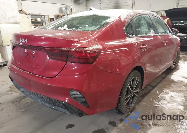 3KPF24AD9RE814570: 43834537