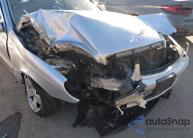 WDBUF70J86A822922: 43834618