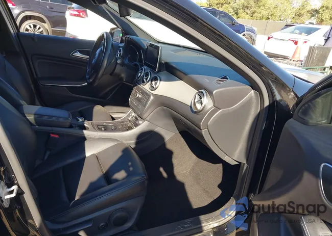 WDCTG4EB1GJ233152: 43834674