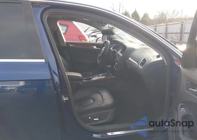 WAUEFAFL7EA040974: 43836335