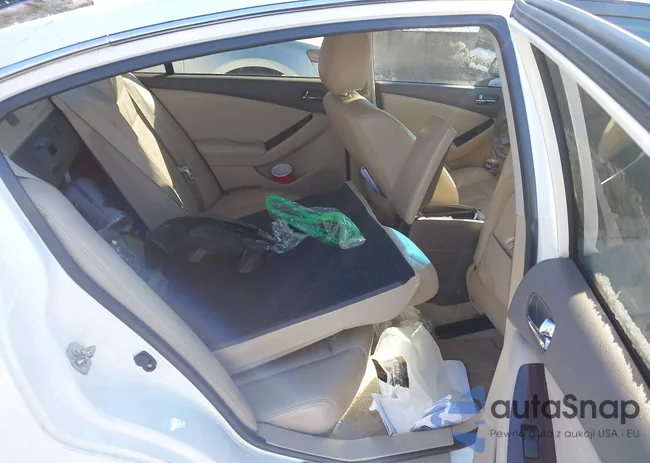 1N4BL2AP4CC133991: 43835703