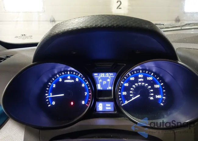 KMHTC6AE2DU111452: 43835780