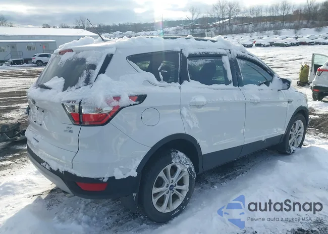 1FMCU9GD5JUC25213: 43837033