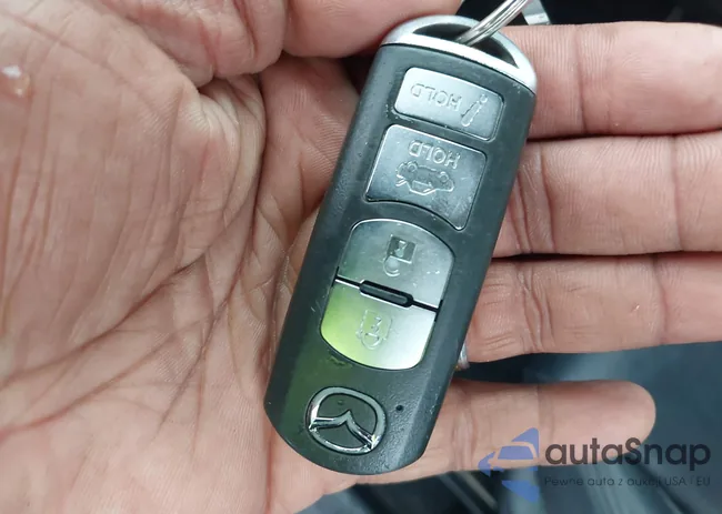 3MZBN1V3XJM228554: 43837243