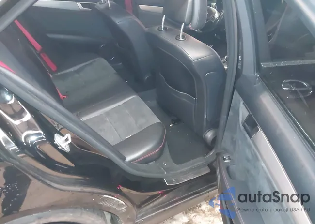 WDDGF8AB0DR250955: 43837251