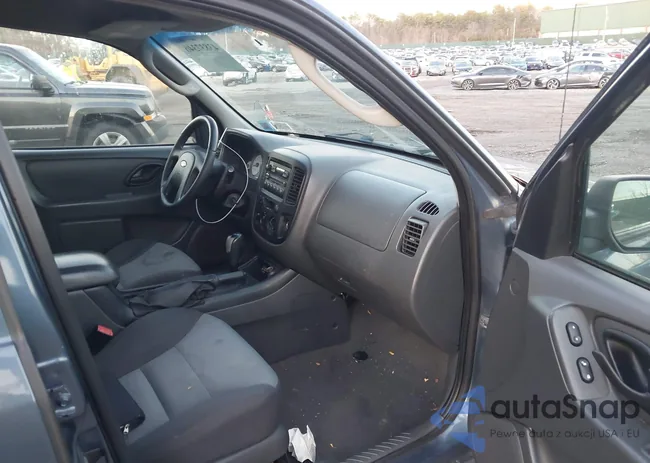 1FMYU02Z25KB63243: 43837346