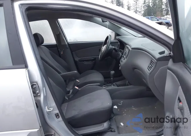 KNADH4A30A6673697: 43837491