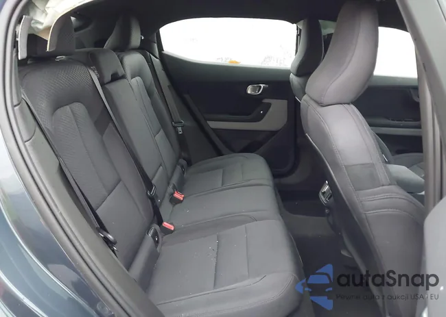 YSMFD3KA3RL227981: 43836647