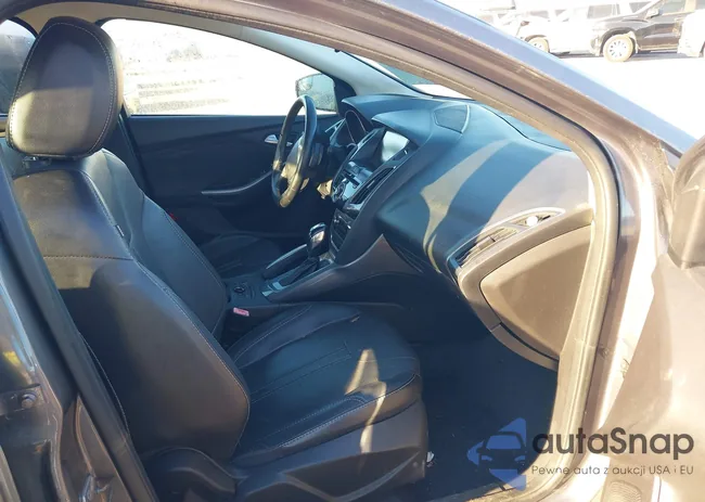 1FADP3N21DL177448: 43838137