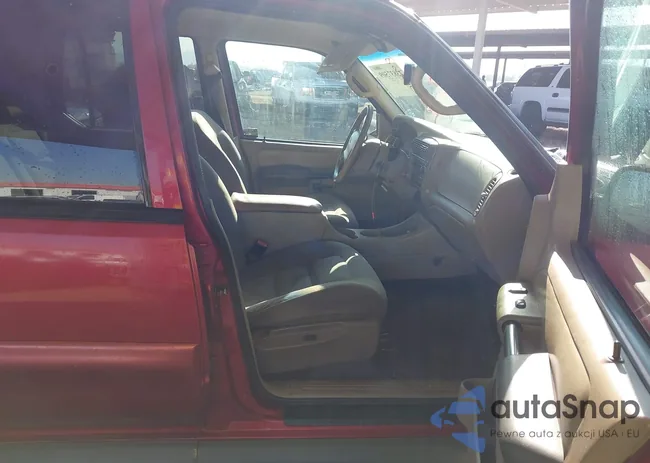 1FMZU77E63UA50268: 43837509