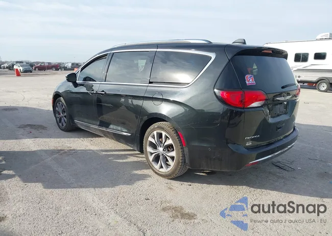 2C4RC1GG6HR676882: 43837532