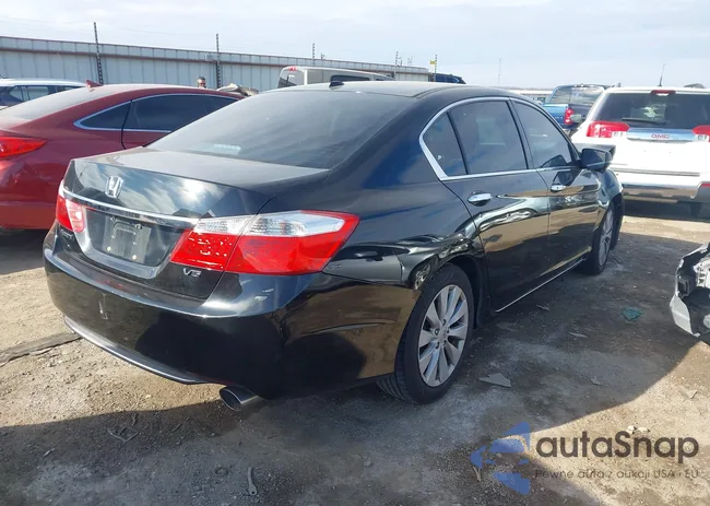 1HGCR3F84DA032100: 43837691