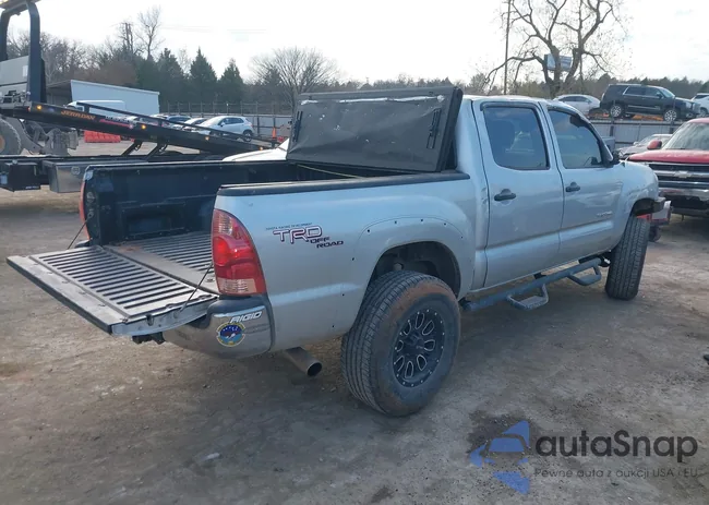 3TMLU42N28M017389: 43837772