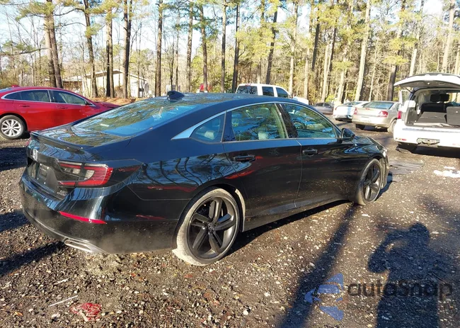 1HGCV2F33MA010888: 43837848