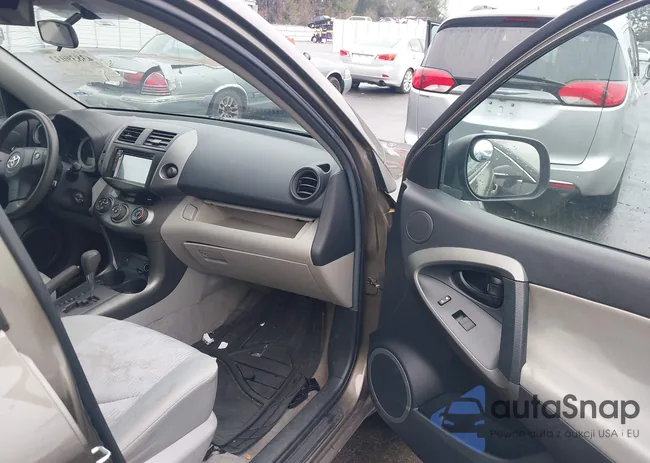 2T3ZF4DV2CW106243: 43839032