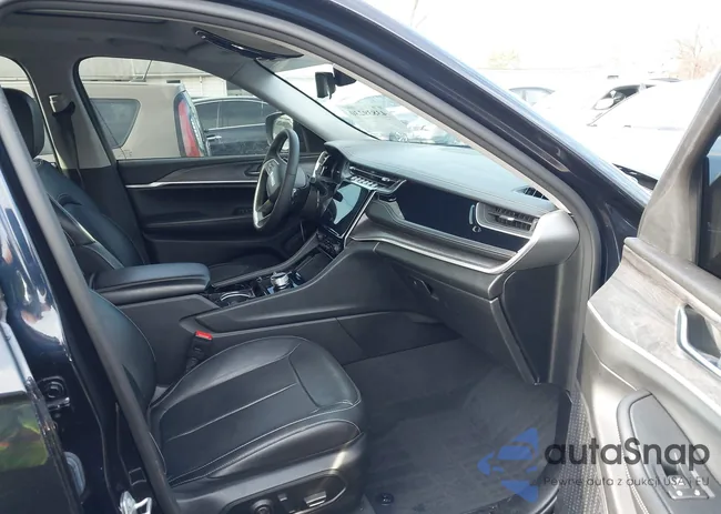 1C4RJKBG6P8762612: 43839230