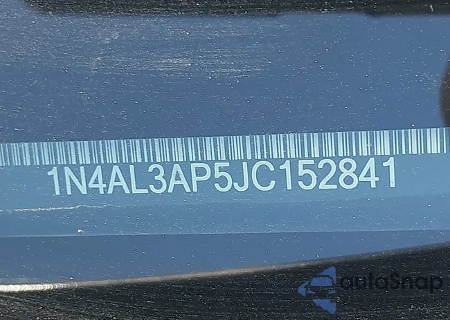1N4AL3AP5JC152841: 43839300