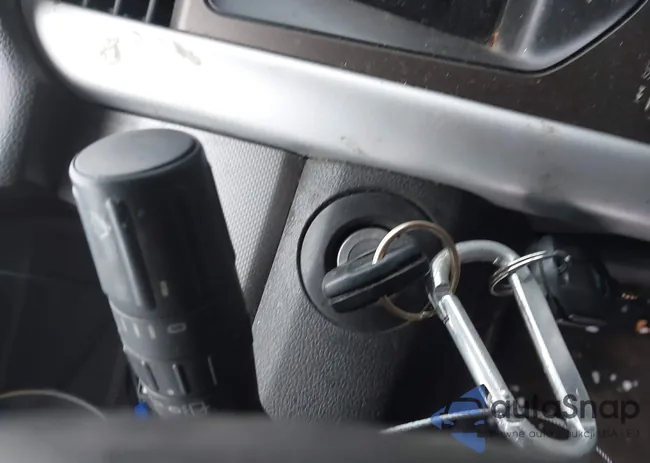 2FMDK4JC5EBA49756: 43839431