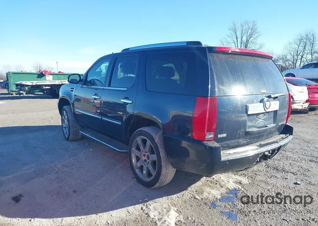 1GYFK23269R291832: 43838536