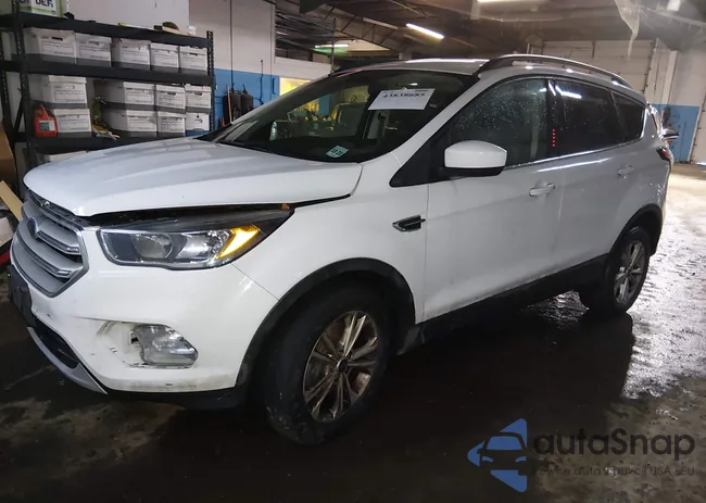 1FMCU9GD5JUC74413: 43838685