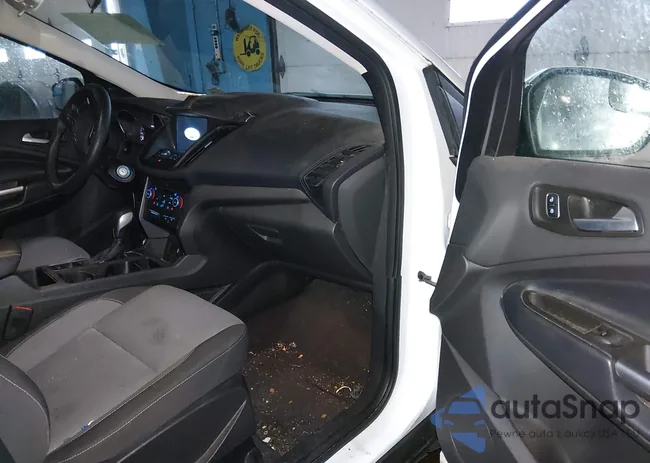 1FMCU9GD5JUC74413: 43838685