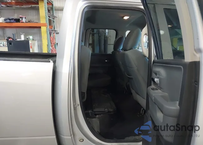 1C6RR7GT2HS797803: 43840084