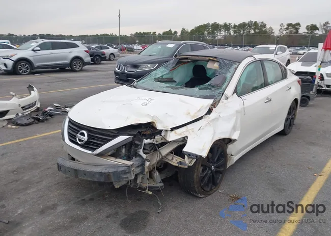 1N4AL3AP8HC185696: 43840314