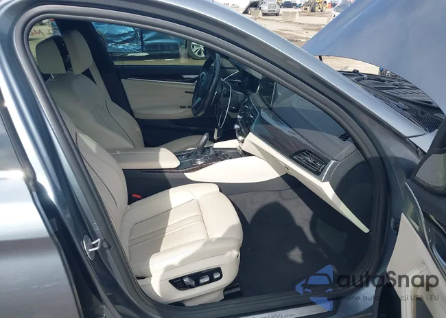 WBAJE5C5XJWA92596: 43840482