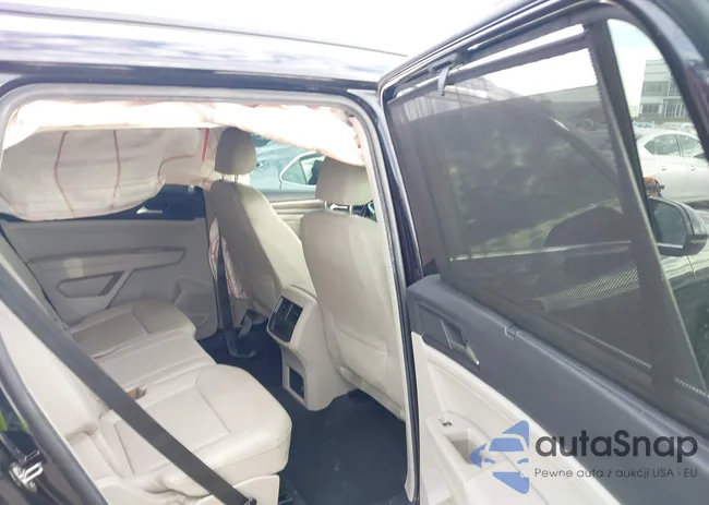 1V2DP2CA6MC528724: 43839779