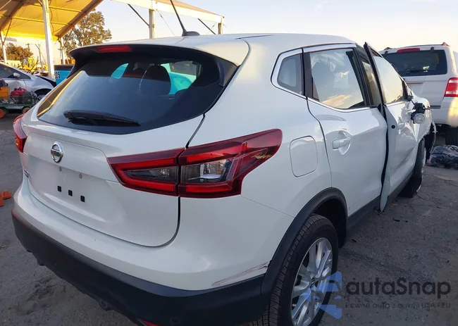 JN1BJ1AV4MW308106: 43840944