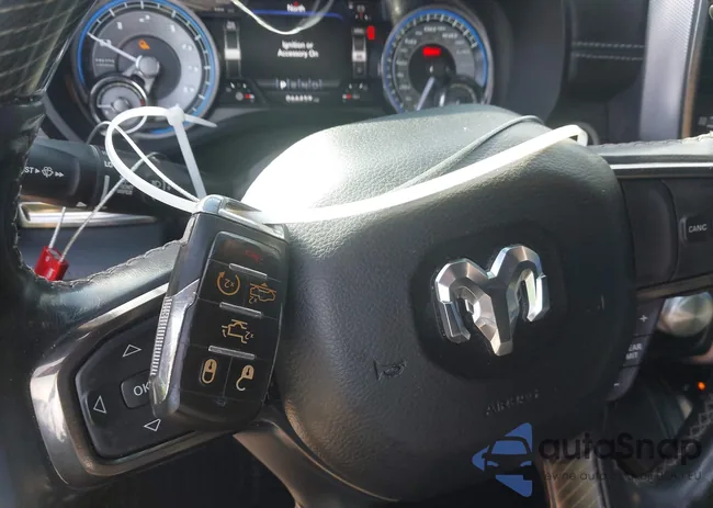 1C6SRFHT4KN697931: 43840964