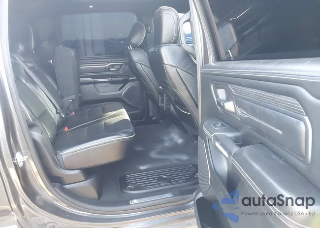 1C6SRFHT4KN697931: 43840964