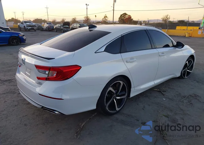 1HGCV2F36NA015312: 43841131