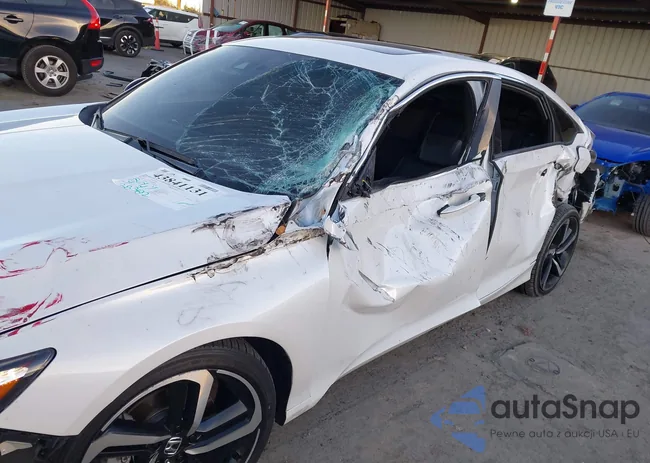 1HGCV2F36NA015312: 43841131