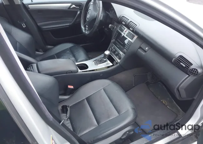 WDBRF40J05F692494: 43841155