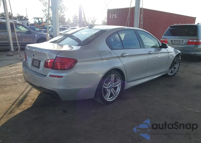 WBAFR7C5XDC827599: 43841162