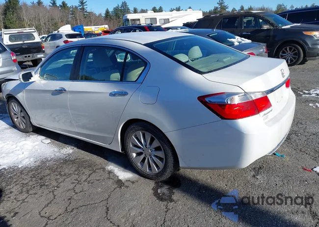 1HGCR2F76DA090324: 43841165