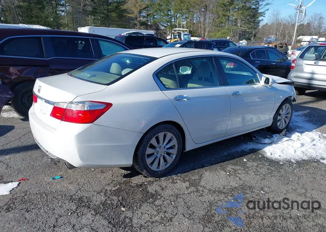 1HGCR2F76DA090324: 43841165