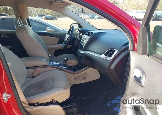 3C4PDCBG3CT231822: 43841180