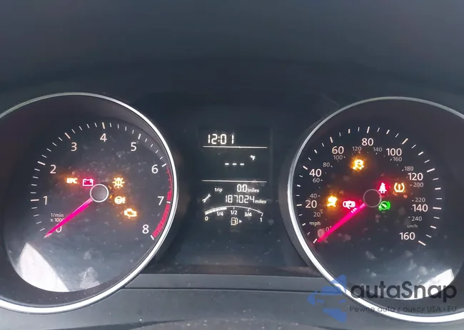 3VW2B7AJ3HM377513: 43841245