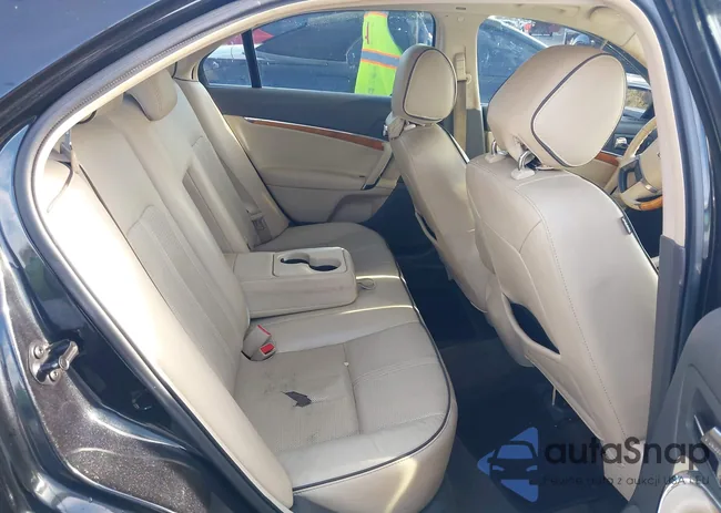 3LNHL2GC0CR833366: 43841281