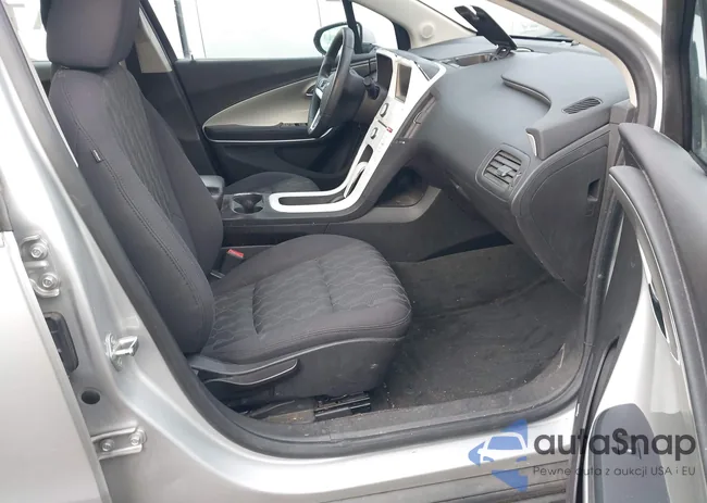 1G1RE6E43CU127886: 43841304