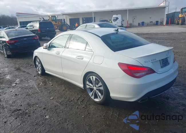 WDDSJ4EB4EN040041: 43841356