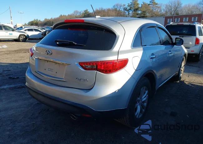 JN8CS1MW1HM414943: 43841473