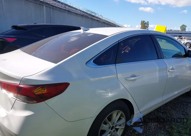 5NPE24AF5KH744662: 43840627