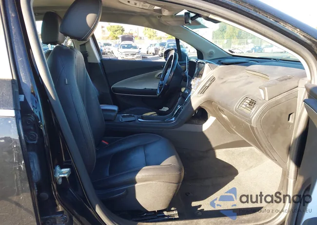 1G1RB6E41FU119573: 43840855