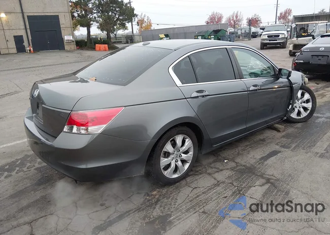 1HGCP26809A029783: 43840889