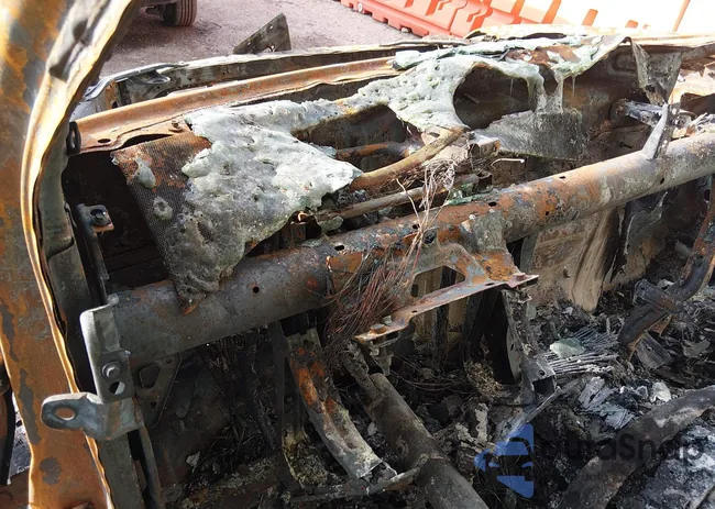 1GYS3BKL3NR288564: 43841905