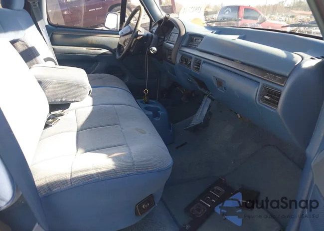 1FTDF15Y6SNA71004: 43842144