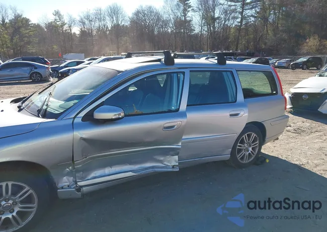 YV1SW612X72642339: 43842218